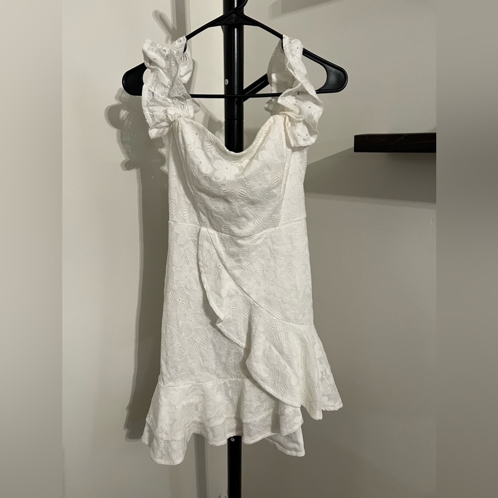 Selfie Leslie White Lace Mini Dress - Picture 2 of 4